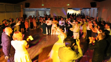 sts animations et la foule en délire